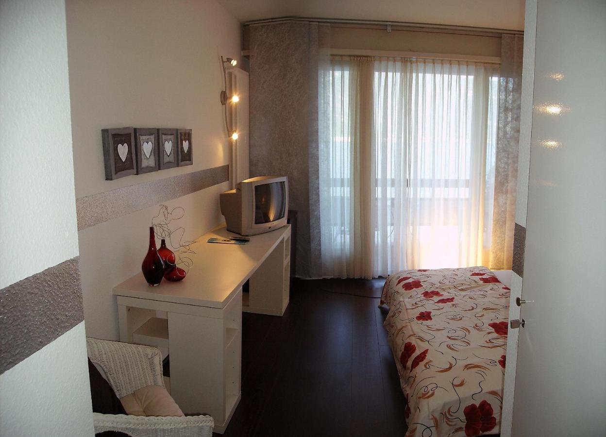 Hotel Garni Battello Melide Habitación foto